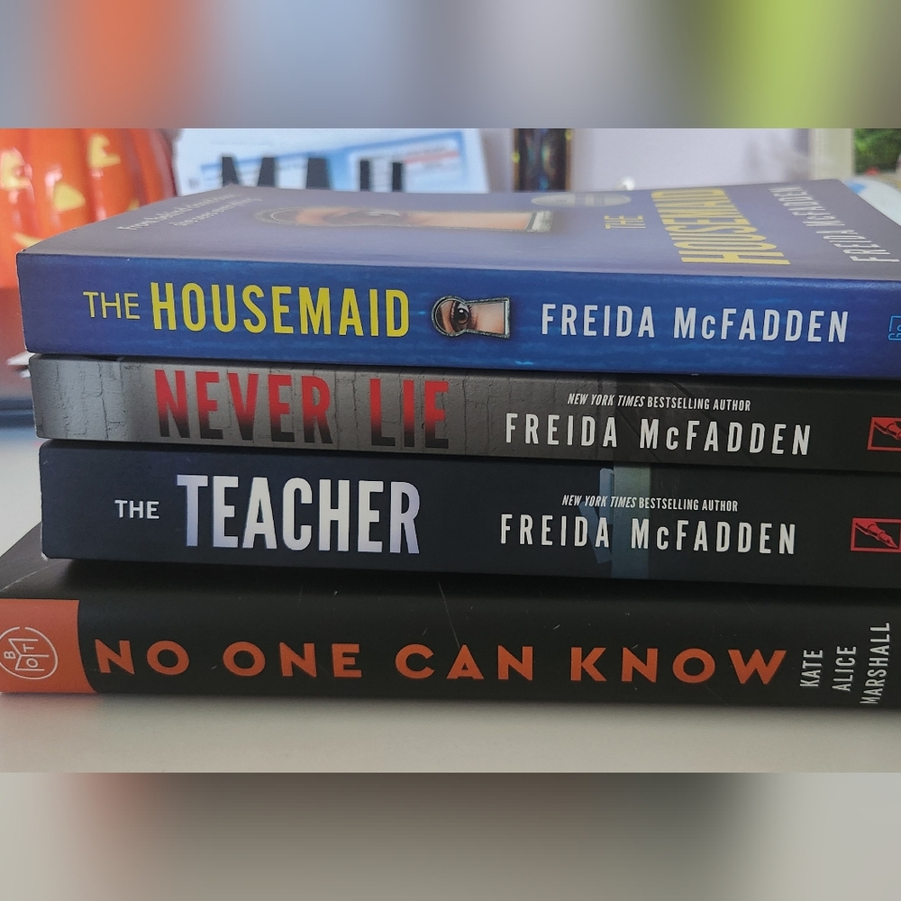 📚 4 Books!